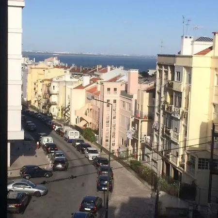 Divine Of Graca Lissabon